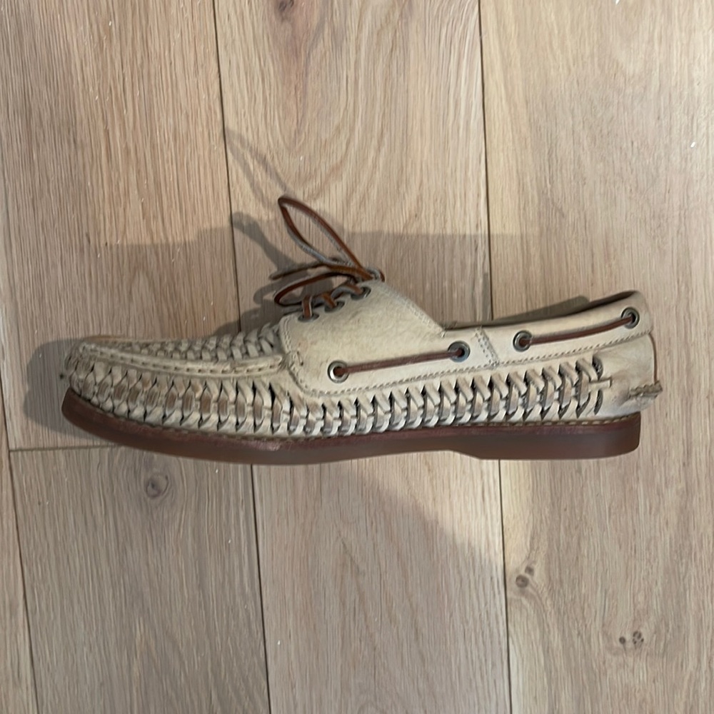 FRYE tan woven Quincy boat shoes
